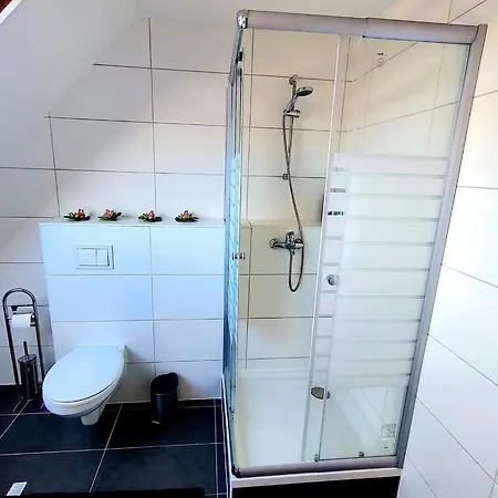 Moderne Wohnung In Ruhiger Lage Krefeld Exterior foto