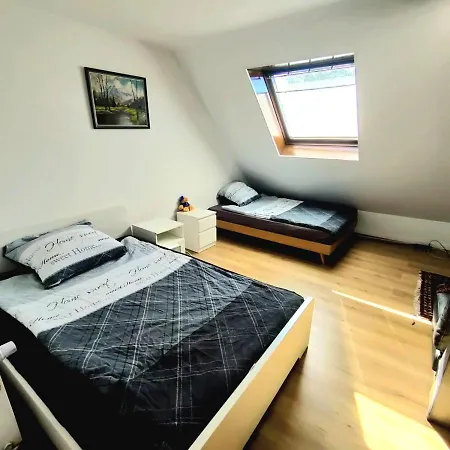 Moderne Wohnung In Ruhiger Lage Krefeld Exterior foto