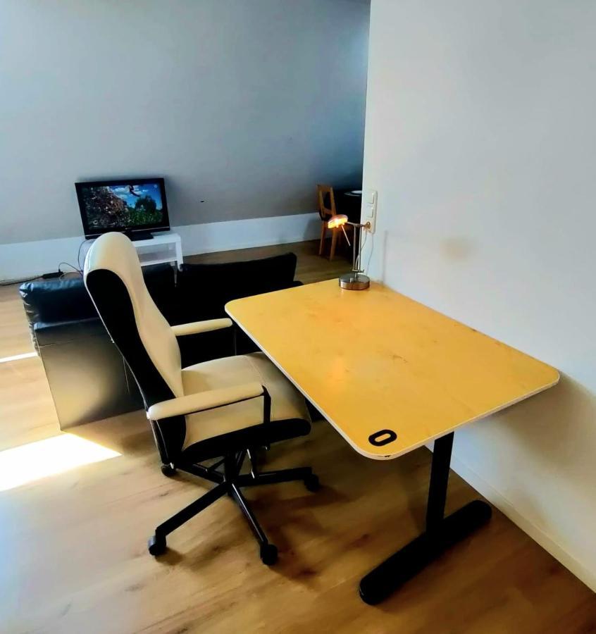 Moderne In Ruhiger Lage Apartment Krefeld